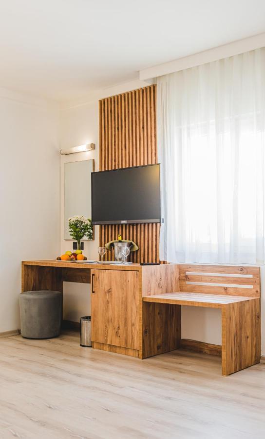 Uptown Bueyuek Anadolu Girne Hotel エクステリア 写真